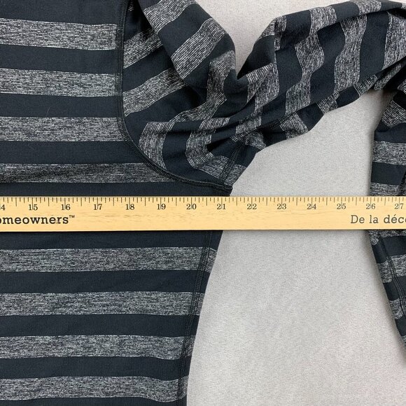 Lululemon Mens Pullover Large Black Gray Striped 1/4 Zip Lightweight Performance - Picture 3 of 6